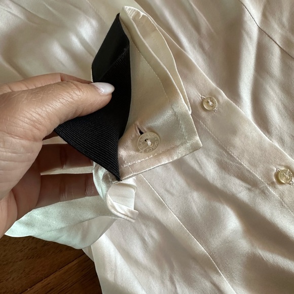 Auth. Dolce & Gabbana silk 3/4 sleeves button blouse - Picture 8 of 9